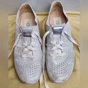 UGG Australia Treadlite Tye Sneakers Womens 7 Stardust Silver Leather Lace Up
